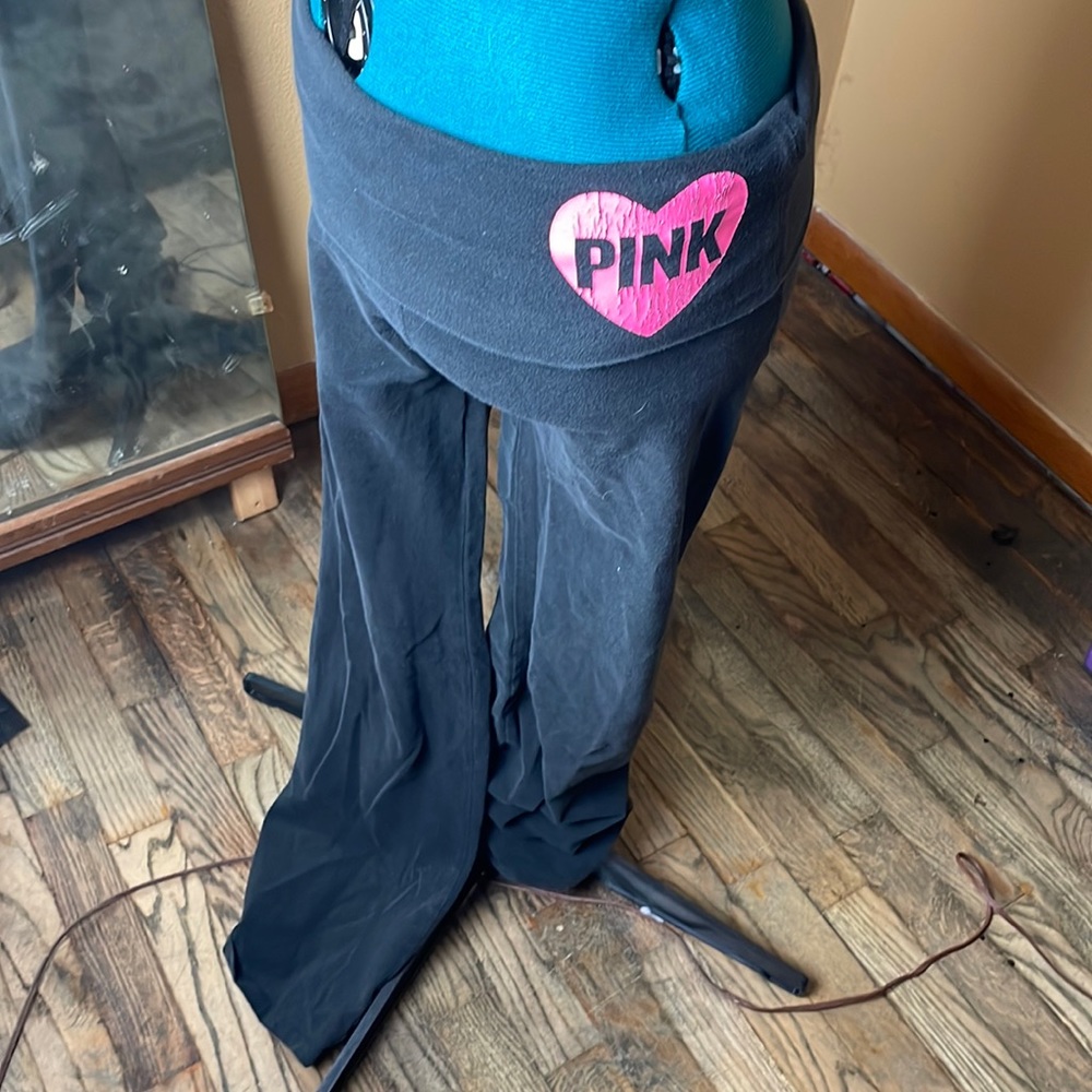 CS bling yoga pants